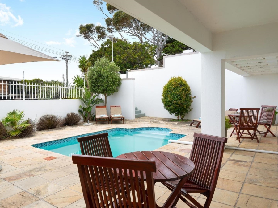7 Bedroom Property for Sale in Camps Bay Western Cape